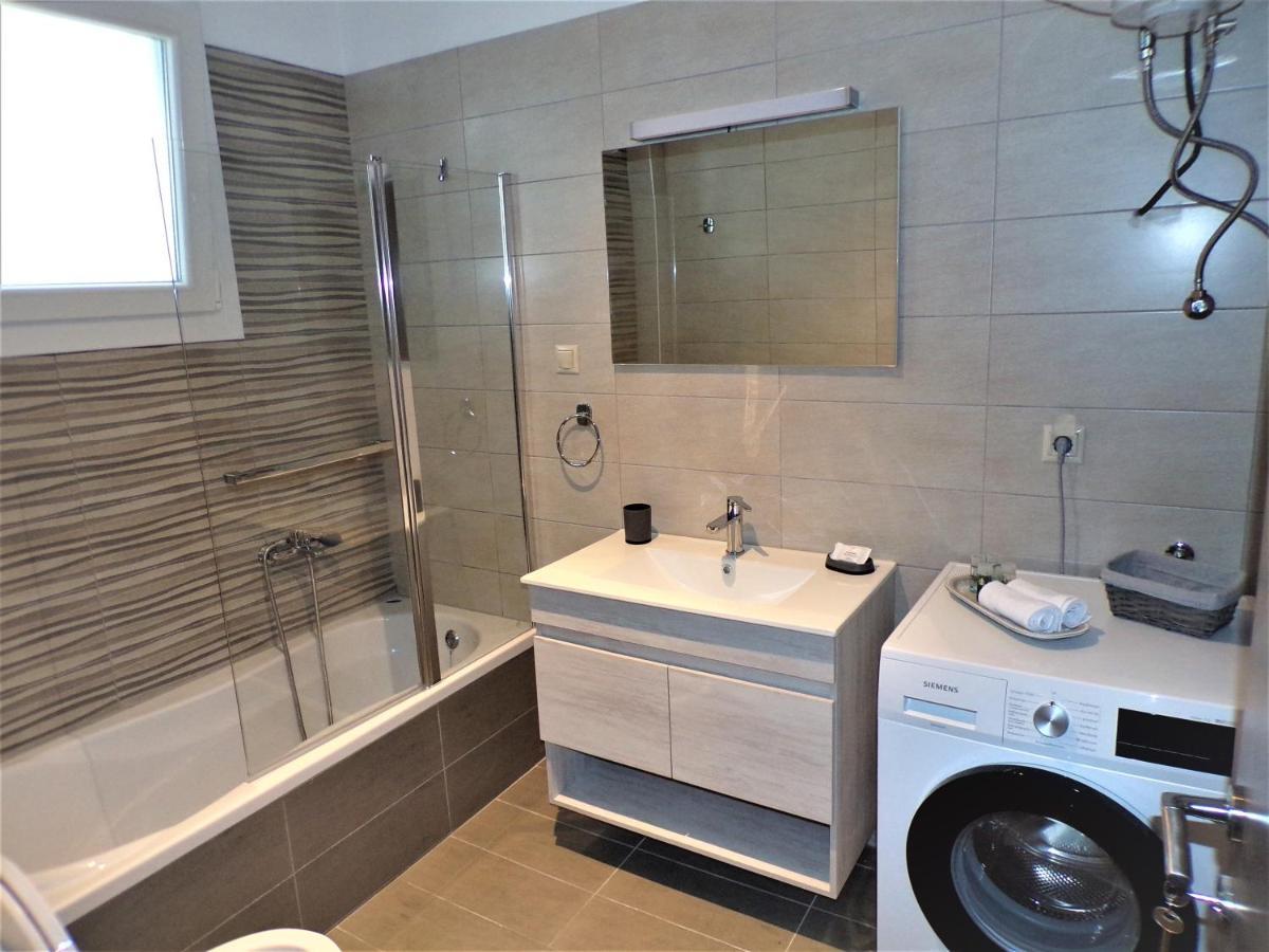 Artemis Suites Volos Bagian luar foto