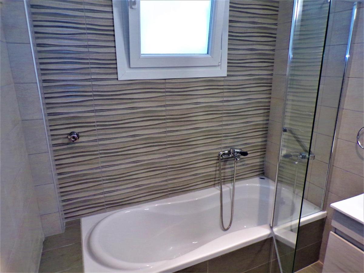 Artemis Suites Volos Bagian luar foto